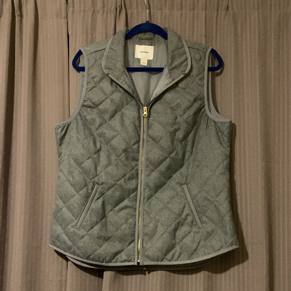 Women’s Old Navy Lightweight Charcoal Quilted Vest Size Large